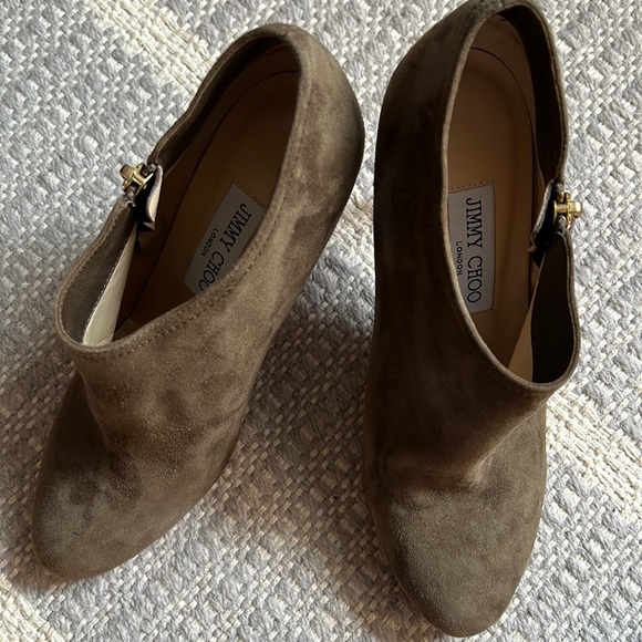 Jimmy Choo suede booties size 37 1/2 - Picture 2 of 6